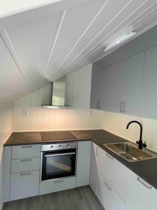 New Appartment In Lom Inkl Bedding Buitenkant foto